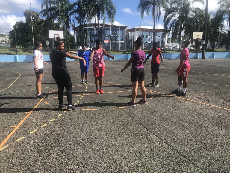 Lire la suite à propos de l’article Le handball fait le bonheur des jeunes Dillonais